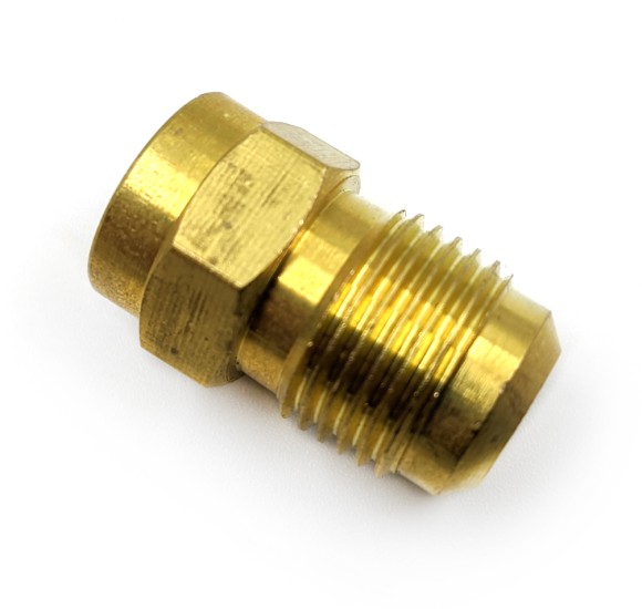 Соединитель латунный под пайку 3/8"